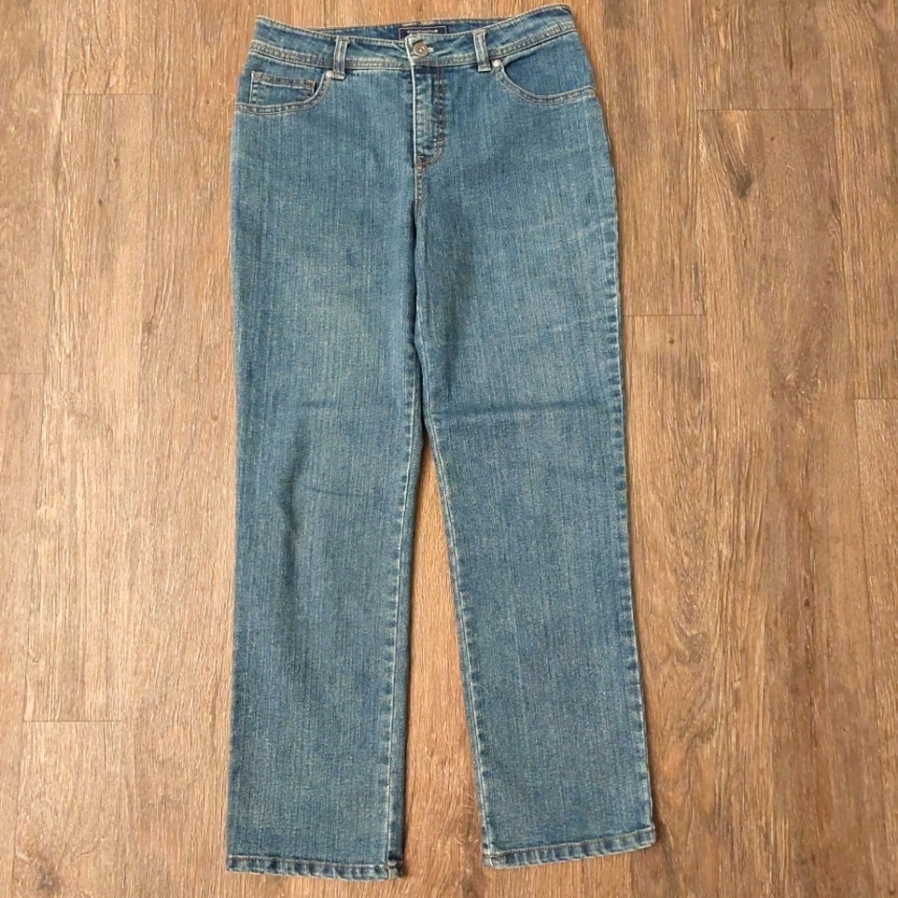 Charter Club Jean Shop Ladies Blue Jeans, Size 4PS, Petite, Classic Straight